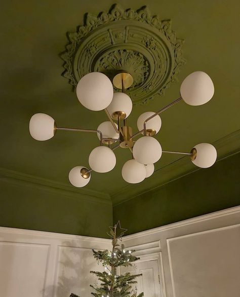 Painted High Ceilings, Painted Ceiling Light, Low Ceiling House Design, Painted Ceiling Picture Rail, Low Ceiling Color Ideas, Victorian Painted Ceilings, Bold Ceiling Color, Painted Ceiling And Top Of Wall, Painted Dark Ceilings