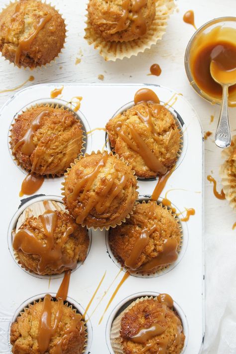 Be the first to review these drool-worthy Caramel Muffins. Caramel Muffins Recipes, Pumpkin Bread Starbucks, Diy Deserts, Caramel Muffins, Yummy Things To Bake, Fruit Smoothie Recipes Healthy, Homemade Dinner Rolls, Caramel Recipes, Starbucks Recipes