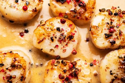 The Filets Mignons of the Sea - The New York Times Grilled Scallops Recipe, Sauteed Scallops, Fresh Scallops, Grilled Scallops, Lime Butter, Miso Glaze, Sea Scallops, Cooking Dishes, Scallop Recipes