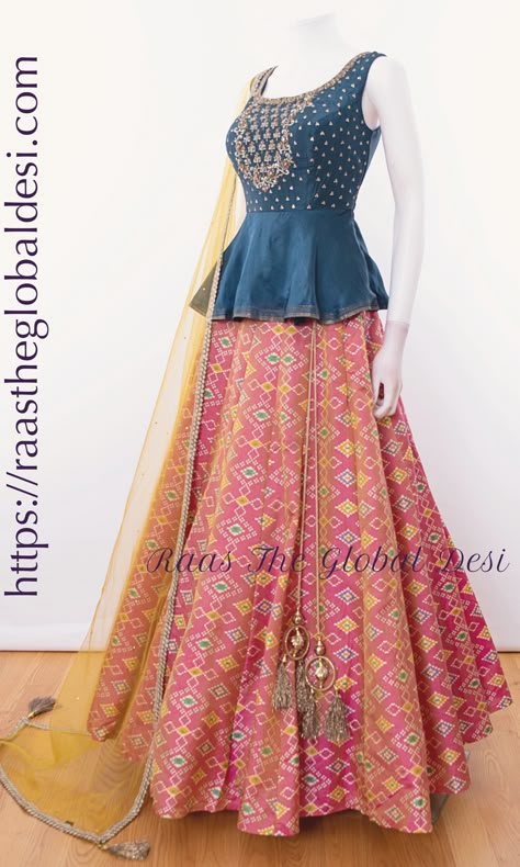 Lehanga Models, Long Blouse Designs, Choli Dress, Long Anarkali, Lehnga Dress, Lehenga Blouse Designs, Short Kurti, Long Gown Dress, Half Saree Designs