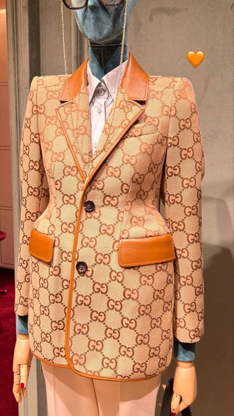 Gucci Blazer, Sunday Clothes, Blazer Outfits Casual, Blazer Outfit, Mens Fashion Streetwear, Gucci Fashion, Blazer Outfits, High End Fashion, Fashion Details