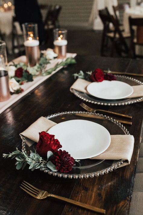 Rose Gold And Dark Wine Wedding, Winter Wedding Burgundy And Gold, Cabernet And Champagne Wedding Colors, Birthday Place Settings, Winter Burgundy Wedding, Burgundy Christmas Wedding, Winter Wedding Place Settings, Christmas Wedding Place Settings, Burgundy And Champagne Wedding Decor