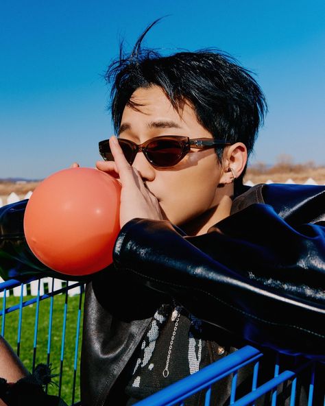 #wavetoearth #kpop #krnb #korean #ulzzang #rnb #r&b #kr&b #danielkim #kimdaniel #daniel #music #aesthetic Wave To Earth Daniel, Black Dog Names, Small Black Dog, Oasis Style, Kim Daniel, Daniel Kim, Wave To Earth, Kpop Profiles, Korean Bands