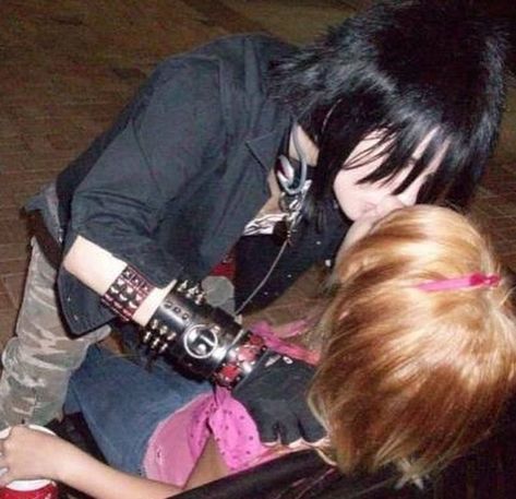 Cute Emo Couples, Emo Couples, Emo Love, Scene Core, Me N Him, 2000s Emo, Scene Queens, Me And Bae, Me N Who