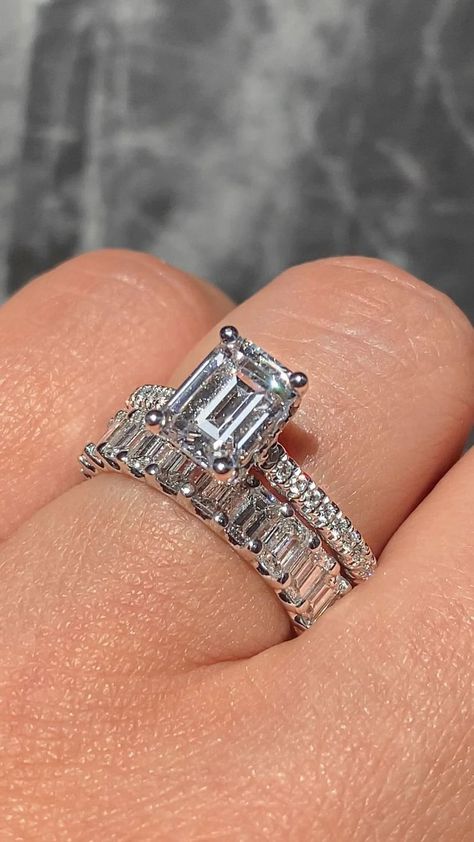 Justins Jewelers on Instagram: “Emerald Elegance! This Emerald Diamond Wedding set is timeless sophistication at its finest💎” Emerald Diamond Wedding Set, Emerald Wedding Sets Rings, Emerald Cut Stacked Wedding Rings, Wedding Bands For Women Emerald Cut, Emerald Cut Diamond Wedding Band, Emerald Ring Stack Wedding Bands, Emerald Cut Wedding Band Set, Wedding Bands With Emerald Engagement, Emerald Engagement Ring Stack