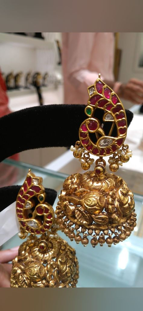 Manjula Jewellers Hyderabad, Kundan Buttalu Gold Earrings, Nakshi Buttalu Gold, Antique Jhumkas Gold Temple Jewellery, Gold Jumkas Antiques, Kundan Jumki, Jhumkas Gold Indian, Gold Jumkas Design, Buttalu Earrings Gold Bridal