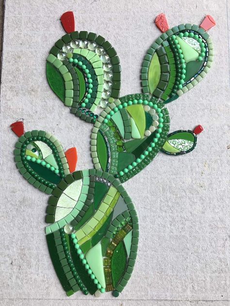 Mosaic Cactus, Cactus Ideas, Mosaic Waves, Mosaic Art Diy, Mosaic Rocks, Mosaic Inspiration, Mosaic Garden Art, Glass Fusion Ideas, Fused Glass Artwork