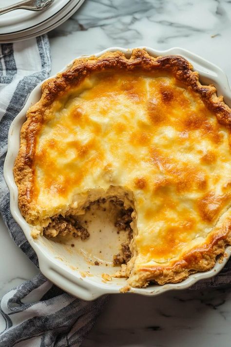 Pioneer Woman Cheeseburger Pie Recipe Pioneer Woman Cheeseburger Pie Recipe, Cheeseburger Pie Recipe, Pioneer Woman Cheeseburger Pie, Pioneer Woman Recipes Beef, Pie Crust Dinner, Hamburger Pie Recipes, Beef Pie Recipe, Hamburger Pie, Dinner Pies