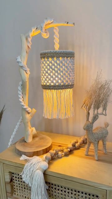 Table Lamp Macrame, Macrame Light Shade, Macrame Decor Ideas, Desk Lamp Diy, Macrame Lantern, Macrame Banner, Macrame Wall Hanging Ideas, Macrame Light, Macrame Lamp Shade