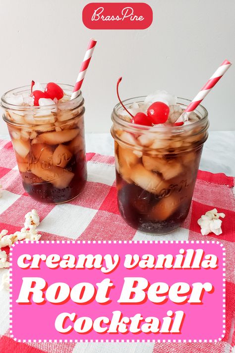 If you love a good root beer float, then you will love this easy-to-make creamy Root Beer Cocktail. This easy Root Beer drink is a great summer cocktail to enjoy around the campfire or an outdoor movie night. Rootbeer Alcohol Drink, Root Beer Mixed Drinks, Root Beer Alcoholic Drinks, Campfire Cocktails, Beer Mixed Drinks, Beer Cocktail Recipes, Sweet Popcorn, Non Alcoholic Cocktails, Beer Cocktails