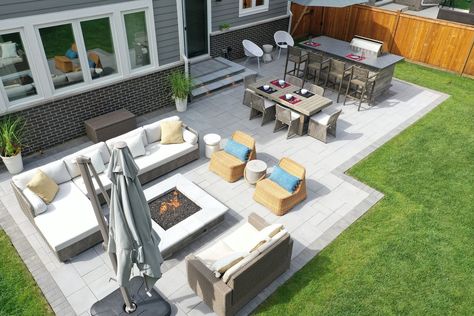 Pavers For Backyard Patio, Rectangle Paver Patio With Fire Pit, Backyard Concrete Patio Designs Layout, Patio Along Back Of House, Paving Stone Patio Ideas, Paver Patio Dining Area, Patio Layout Ideas Rectangle, 2 Level Patio Ideas, Modern Patio Pavers Design