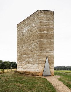 Peter Zumthor House, Zumthor Architecture, Earth Sculpture, Spiritual Architecture, Peter Zumthor Architecture, Sound Wall, Concrete Buildings, Peter Zumthor, Old Abandoned Houses