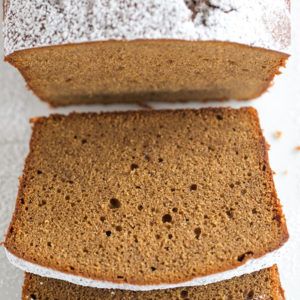 Classic Pound Cake, Traditional Gingerbread, Cake Brown, Brown Eyed Baker, Leftover Cake, Pound Cake Recipes, Savoury Cake, Food Cakes, Molasses