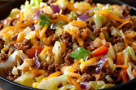 Ground Beef Taco Cabbage Skillet Taco Cabbage, Cabbage Tacos, Cabbage Skillet, Ground Beef Taco, Beef Taco, Ground Beef Tacos, Green Cabbage, Tacos Beef, One Pan Meals