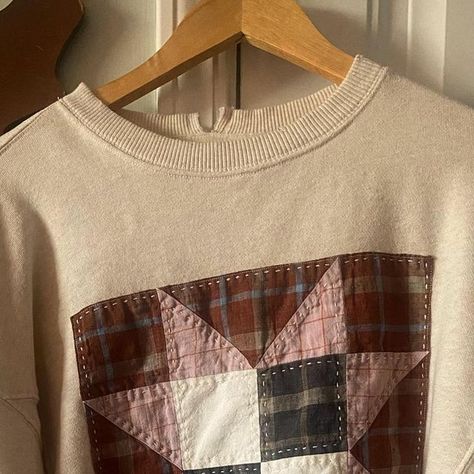 Quilt Sweater Pattern, Quilt Patch Shirt, Quilt Block On Sweatshirt, Quilt Square Sweatshirt, Quilt Patch Sweatshirt, Quilt Block Sweatshirt, Patchwork Sweatshirt Diy, Quilt Sweater, Quilt Sweatshirt