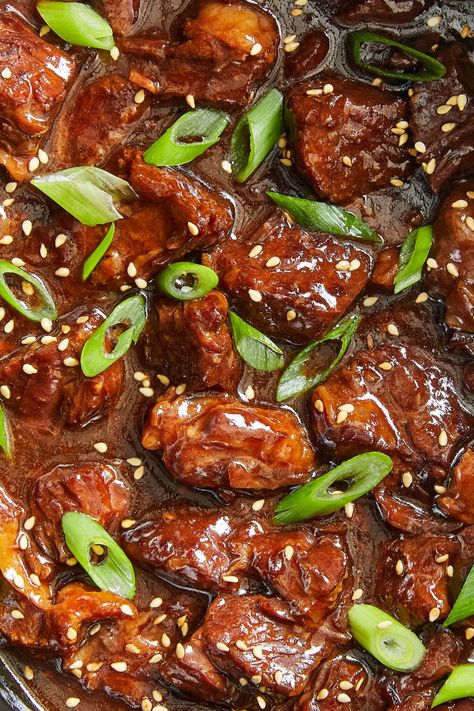 Slow Cooker Korean Beef - Damn Delicious Slow Cooker Beef Recipe, Crock Pot Asian, Hunting Recipes, Easy Delicious Meals, Korean Beef Recipes, Slow Cooker Korean Beef, Crockpot Roast Recipes, Slow Cooker Asian, Beef Tip Recipes