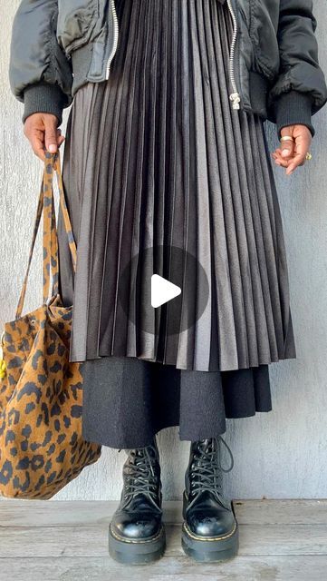 Black Pleated Skirt Outfit, Amazon Boots, Pleated Midi Skirt Outfit, Zara Pleated Skirt, Turtleneck Hoodie, Black Pleated Midi Skirt, Pleated Skirt Outfit, Leopard Print Bag, Cream Lip Stain