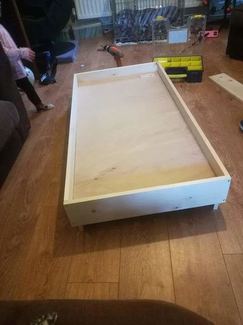 Toddler Bed Diy, Diy Crib Mattress, Toddler Platform Bed, Diy Kids Bed, Kids Platform Bed, Bed Options, Diy Toddler Bed, Dog Bed Frame, Toddler Bed Frame