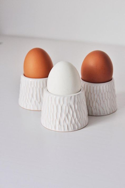 Pottery Egg Cups, Ceramic Egg Cup, Ceramic Egg Holder, White Ceramic Bowl, Cup Pottery, Egg Cups Holders, Ceramic Egg Cups, Ceramic Egg, Pottery Form