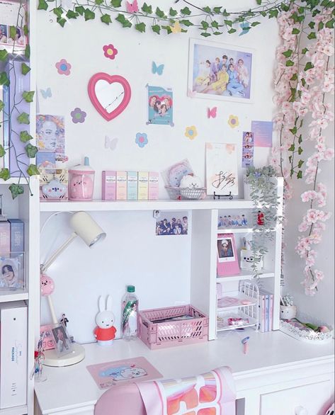 Study Desk Decor, Pastel Room Decor, Store Room, Otaku Room, Pastel Room, Pinterest Room Decor, Study Room Decor, Cute Bedroom Decor, Cute Room Ideas