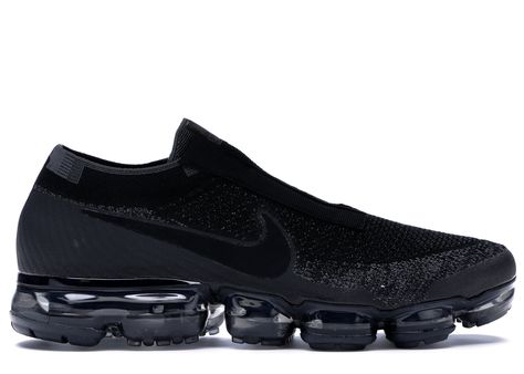 NIKE AIR VAPORMAX SE LACELESS TRIPLE BLACK. #nike #shoes Vapour Max Nike, Vapor Max, Sneakers Nike Air Max, Black Nike Shoes, Black Shoes Men, Nike Air Vapormax Flyknit, Vapormax Flyknit, Nike Vapormax, Mens Nike Shoes