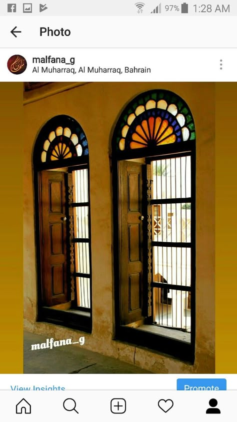 Karaikudi Houses, Totti Mane, Indian Window Design, Filipino Interior Design, Home Tiles Design, Chettinad House, Indian House Exterior Design, Tropical Interior Design, House Window Design