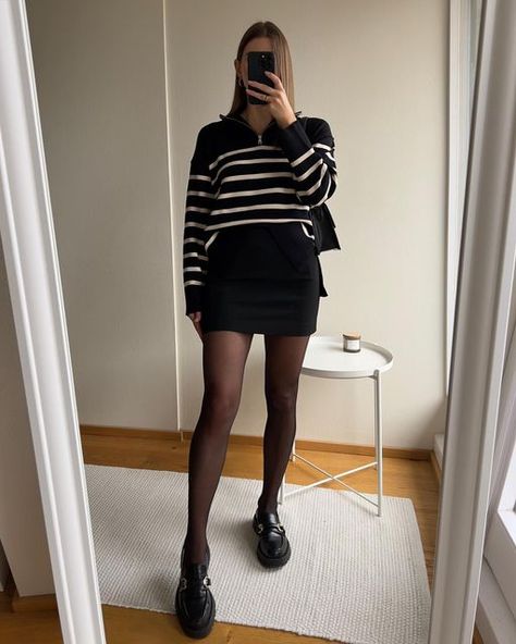 Barbara Maria on Instagram: ". . #autumnvibes #autumnstyle #herbstlook #herbstoutfit #outfitinspiration #neutralstyle #neutraloutfit #fashionblogger_de #munich" Black Mini Skirt Outfit Winter, Black Skirt Outfit Winter, Black Ankle Boots Outfit, Loafers For Women Outfit, Realistic Outfits, Black Mini Skirt Outfit, Black Skirt Outfits, Loafers Outfit, Skirt Outfits Fall