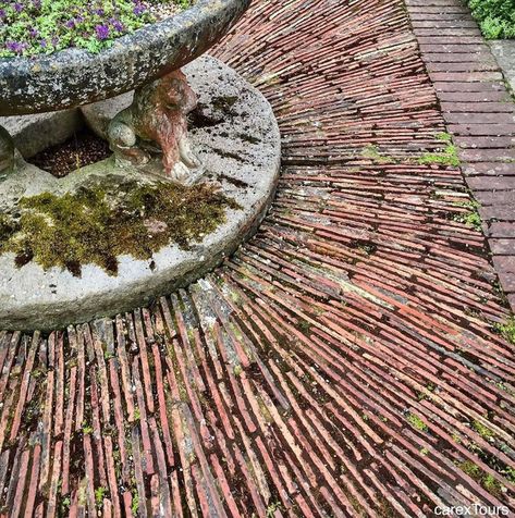 Small Magical Garden Spaces on Instagram: “If you’ve a pile of old clay roof tiles here’s an unusual feature for adding interest to a small garden 💚🍃🌿 #smallmagicalgardens…” Sissinghurst Garden, Landscape Bricks, Sand Garden, Paving Pattern, Clay Roof Tiles, Front Gardens, Path Ideas, European Garden, Front Garden Design