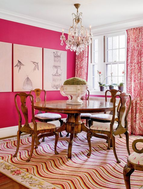 pink-dining-room-wave-carpet-839ea78b What Color Goes With Pink, Pink Dining Room, Pink Dining Chairs, Pink Dining Rooms, Pink Interior, Pink Walls, Pink Wallpaper, Dining Rooms, Dining Room Decor