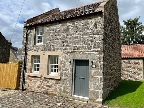 Scottish Man Renovates Abandoned Cottage, Turns It Into a Tiny Home Two Story Cottage, Cottages Scotland, Scottish Cottages, Scottish Man, Stone Cottages, Chatsworth House, Irish Cottage, Old Fireplace, Cottage Renovation