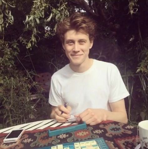 George Mckay, George Mackay, Regulus Black, All The Young Dudes, Movies And Series, Marauders Era, Mischief Managed, The Marauders, Wizarding World