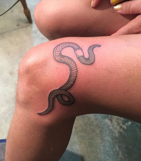 Even A Worm Will Turn Tattoo, Worm Tattoo Ideas, Sand Worm Tattoo, Bug Knee Tattoo, Inch Worm Tattoo, Earth Worm Tattoo, Arson Tattoo, Cordyceps Tattoo, Earthworm Tattoo