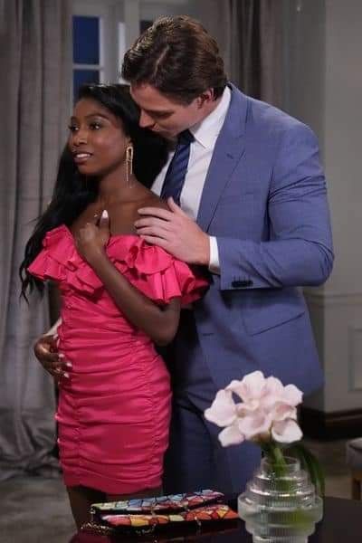 Black Hollywood Glamour, Interracial Couples Bwwm, Swirl Couples, Bwwm Couples, Interacial Couples, Soap Opera Stars, The Love Club, Curvy Women Jeans, Interracial Love