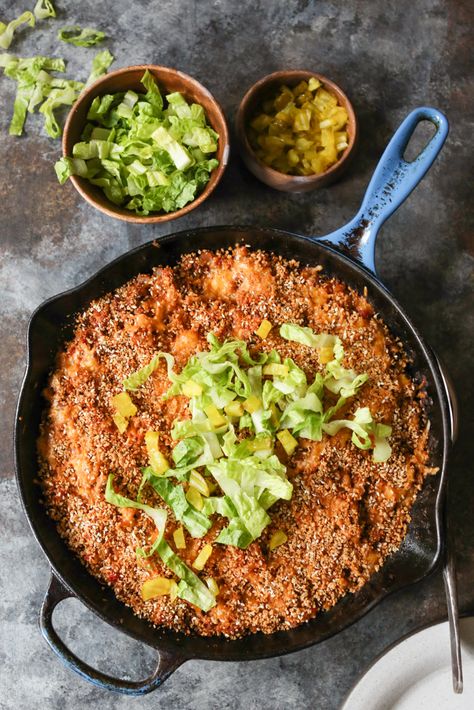 Cheeseburger Quinoa Bake from The Dude Diet cookbook. This whole grain casserole is the most responsible (and super delicious) way to get your cheeseburger fix! #dudedietbook Quinoa Bake, Cheese Burger, Diet Books, The Dude, Quinoa Recipes, Easy Healthy Breakfast, How To Cook Quinoa, Ground Beef Recipes, Kitchen Recipes