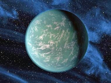 A new planet detected orbiting a star 600 light years away could have continents, oceans and life, it was revealed today. Kepler Planet, Photos Of Earth From Space, Kepler 22b, Cupboard Wall, Galaxy Canvas, Mission Space, Supernatural Creatures, Earth Photos, Ancient Mayan