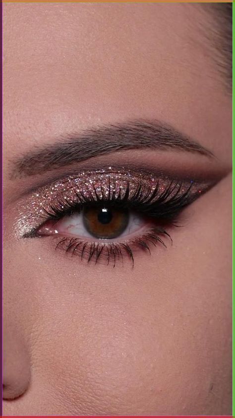 New Year’s Eve Makeup Tutorial, Makeup Looks New Years Eve, Makeup For New Years Eve, New Year’s Eve Eye Makeup, New Years Eve Eye Makeup, New Year Party Makeup, New Year Eve Makeup, New Year’s Eve Makeup Look, New Years Eve Makeup Ideas