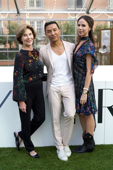 Prabal Gurung and Barbara Bush Gathered in Dallas to Celebrate the Designer’s Miron Crosby Cowboy Boot Collaboration | Vogue Miron Crosby, Antoni Porowski, San Sebastian Film Festival, Laura Bush, Barbara Bush, Geena Davis, Mandy Moore, Gisele Bündchen, Prabal Gurung