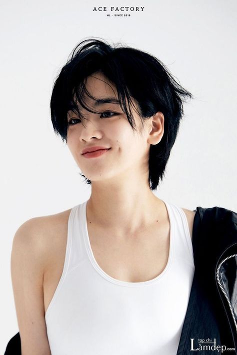 Lee Joo Young Actress, Elle Lee, Lee Joo Young Hair, Korean Tomboy, Korean Short Haircut, Lee Jooyoung, Michelle Alves, Tomboy Haircut, Lee Joo Young