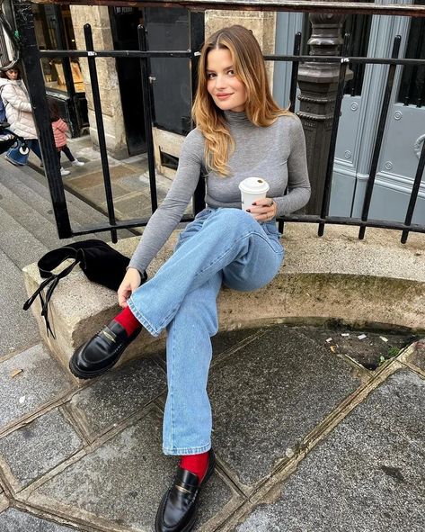 5 Chic Things Stylish People Are Wearing in Paris This Month | Who What Wear UK Socks With Flats, Loafers With Socks Outfit, How To Wear Loafers Women, Socks With Loafers, Petite Curvy Fashion, Francophile Style, Chic Things, Paris Street Fashion, Socks And Loafers