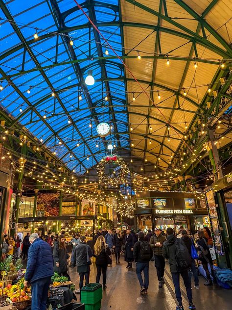 Winter lights in the UK Borough Market Christmas, Spitafield Market London, Borough Market London Aesthetic, London Farmers Market, London Borough Market, London Vibes Aesthetic, London England Aesthetic, London Life Aesthetic, Places To Visit In England