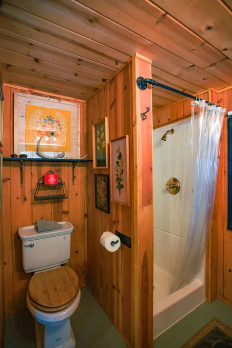 Cabin Bathroom Ideas Rustic, Tiny Cabin Bathroom, Small Cabin Bathroom, Tiny Cabin Kitchen, Small Cabin Ideas, Old California, Tiny Bath, Outdoor Bathroom Design, Mining Town