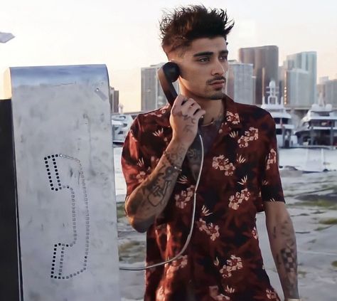 Zayn Hair Color, Zayn Hairstyle, Zayn Long Hairstyle, Zayn Let Me, Zayn Malik Let Me, Zayn Malik Long Hair Hairstyles, Zayn Instagram, Zayn Malik Aesthetic, Hairstyles Zayn