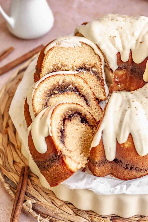 Bundt Cake Frosting, Cinnamon Donut Bundt Cake, Bundt Cake Cinnamon, Cinnamon Sour Cream Bundt Cake, Cinnamon Bunt Cake, Cinnamon Swirl Bundt Cake, Cinnamon Swirl Crumb Cake, Banana Bundt Cake, Plum Recipes