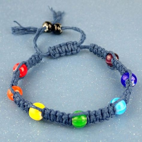 DIY Shamballa style macrame bracelet tutorial - Rings and ThingsRings and Things Fimo Bracelet, Bead Macrame, Macrame Bracelet Tutorial, Macrame Bracelet Patterns, Shamballa Bracelets, Rainbow Rings, Diy Bracelets Easy, Chakra Jewelry, Rainbow Beads