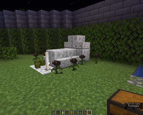 Minecraft Graveyard Designs, Graveyard Minecraft Ideas, Minecraft Grave Ideas, Spooky Minecraft Ideas, Minecraft Graveyard Ideas, Minecraft Gravestone, Witchy Minecraft House, Minecraft Haunted House, Minecraft Outside Decor