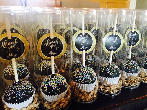 Confetti Cake Pops | Cake Pop Favors | Cake Pop Packaging Cake Pop Wrapping Ideas, Cake Pop Presentation Ideas, Cake Balls Packaging Ideas, Cake Pop Party Favors, Packaging Cake Pops, Cake Pop Gift Box Ideas, Cake Pop Packaging Ideas Gift Boxes, Cake Pops Packaging, Cake Pop Fundraiser