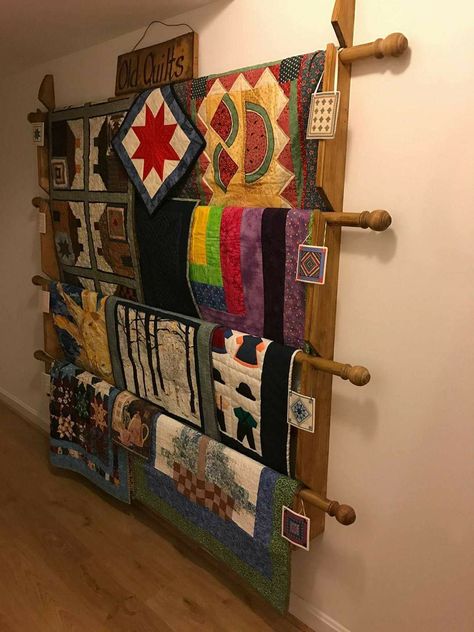 Quilt Display Racks, Rug Display, Fabric Shop Display, Quilt Wall Hangers, Quilt Sewing Room, Quilt Ladder, Quilt Hangers, Quilt Display, Quilt Studio