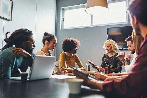 Staff Meeting, Staff Meetings, Business People, Meeting Room, Royalty Free Stock Photos, Talk Show, The Unit, Film, Photography