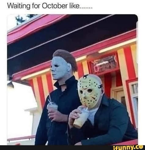 Waiting for October like ....... – popular memes on the site iFunny.co #seasons #animalsnature #waiting #october #pic Carnaval Mask, Mask Horror, Fall Memes, Horror Movies Funny, Halloween Memes, Horror Movie Icons, Funny Horror, Horror Movie Art, Movie Memes