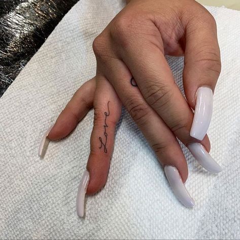 Tattos On The Side Of The Hand For Women, Cute Hand And Finger Tattoos For Women, Womens Small Finger Tattoos, Finger Tattoos For Women Inside, Word On Finger Tattoo, Forever Finger Tattoo, Love Yourz J Cole Tattoo Finger, Dainty Hand Tattoos For Women Words, Finger Tattoos Writing